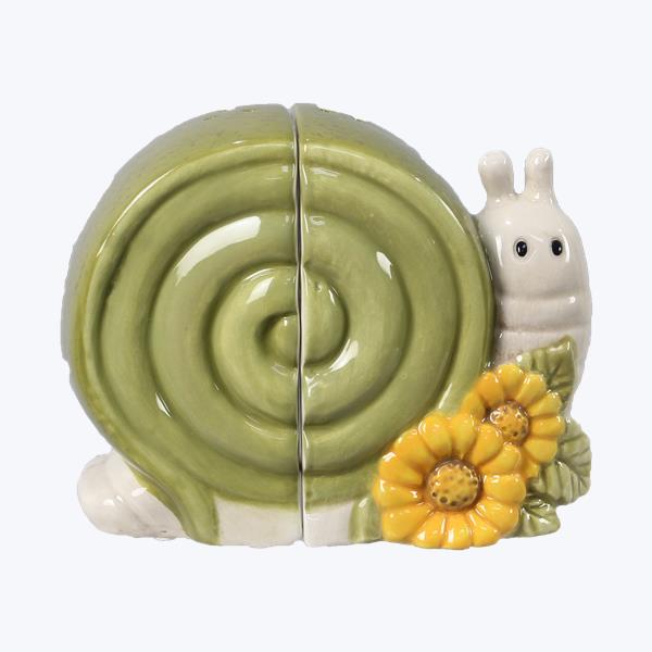 Snail Salt and Pepper Shaker